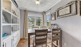303 SW 12TH St, Aledo, IL 61231