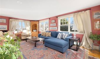 9 White Ter, Middletown, RI 02842