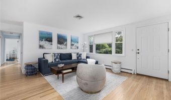 471 Annaquatucket Rd, North Kingstown, RI 02852