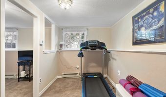 8 Brookdale Cir, Billerica, MA 01821