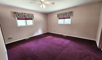 9616 Zimmer Dr, Algonquin, IL 60102