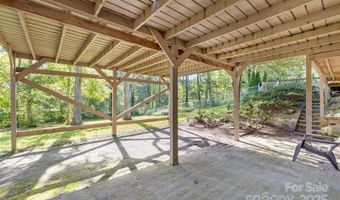 1 Glen Cove Rd, Arden, NC 28704