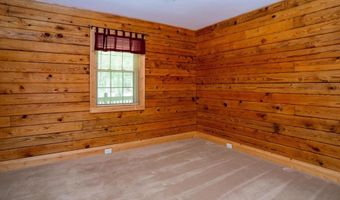 225 Coburn Ln, Appomattox, VA 24522