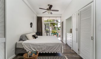 1020 Green St 208, Honolulu, HI 96822