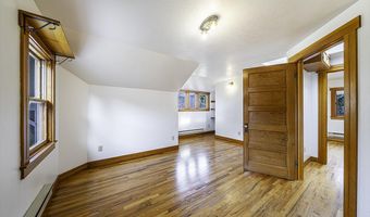 126 Nursery St, Ashland, OR 97520