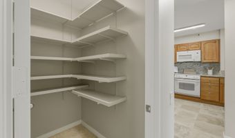 322 Aoloa St 505, Kailua, HI 96734