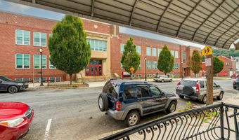 316 S 10TH St, Reading, PA 19602