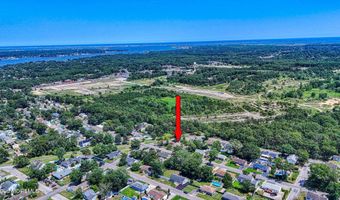 17 Railroad Ave, Beachwood, NJ 08722
