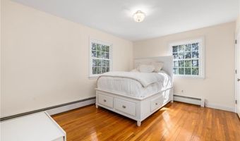 35 Hallville Rd, Exeter, RI 02822