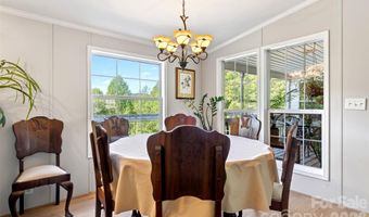 298 Wolf Xing, Bakersville, NC 28705