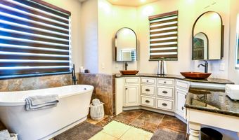 2410 Quail Run Blvd, Aberdeen, SD 57401