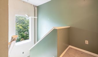 10 South St 77, Danbury, CT 06810