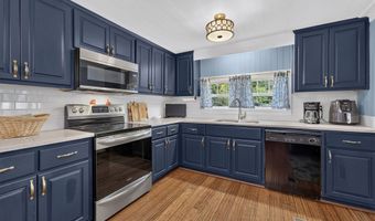 134 Sawyer Ln, Apalachicola, FL 32320