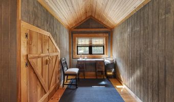 3541 Kampbell Cliff Rd, Birdseye, IN 47513