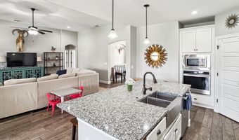 406 Plantation Ct, Carlsbad, NM 88220