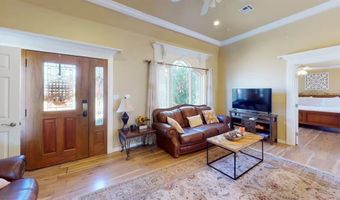 520 Holiday Dr, Ardmore, OK 73401