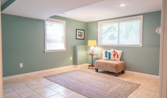 121 Salt Rock Rd, Barnstable, MA 02630