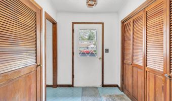 85 Elmsford Rd, Bridgeport, CT 06606