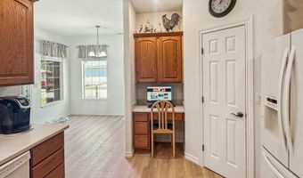 808 E Chapman Rd, Carlsbad, NM 88220