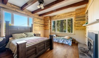 48 Wagon Box Rd, Story, WY 82842