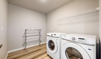 228 E 4th St, Berthoud, CO 80513