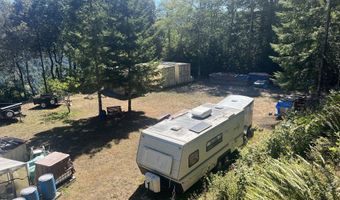 17301 Canyon Dr, Brookings, OR 97415