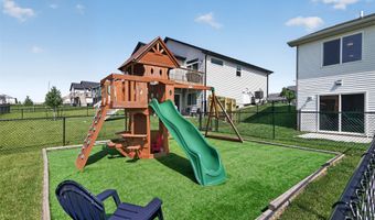 2624 21st St SW, Altoona, IA 50009