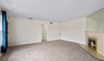 1435 W Wedgewood Dr, Anaheim, CA 92801