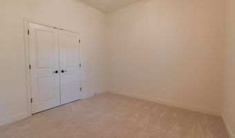 1013 Churchill Ln, Millsap, TX 76066