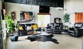 2075 County Road 2585, Alvord, TX 76225