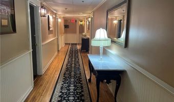 38 Freebody St 307, Newport, RI 02840
