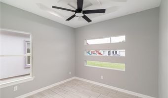 611 Tower Oak Dr, Alamo, TX 78516