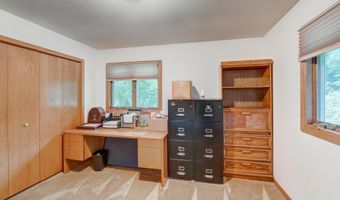 5241 Dommers Dr, Fitchburg, WI 53711