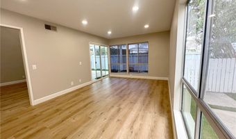 909 S Lake Summit Dr, Anaheim, CA 92807