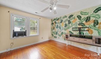 196 Spruce St, Badin, NC 28009