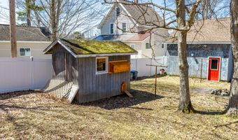 87 School St, Ahmeek, MI 49901