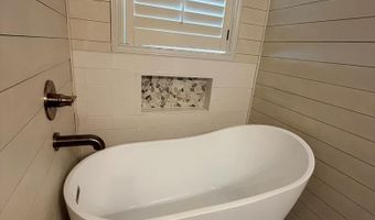 702 Shepherd Cir, Andrews, TX 79714