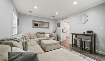 46 Hyer Ct, Aberdeen, NJ 07747