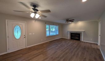 1406 Eastview Dr, Aberdeen, NC 28315