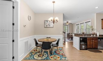 35 Sommer Lake Dr, Beaufort, SC 29902