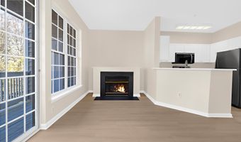 2004 PEGGY STEWART Way 204, Annapolis, MD 21401