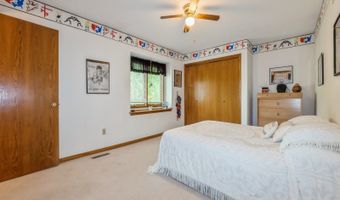 609 4th Ave NW, Altoona, IA 50009