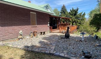 220 N 9th St, Challis, ID 83226