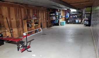 1824 Eisenhower Cir, Aberdeen, SD 57401