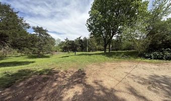 21611 Farm Road 2090, Aurora, MO 65605