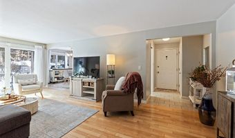 34 Parkwood Dr, Augusta, ME 04330