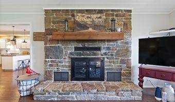 37 Tiree Dr, Bella Vista, AR 72715