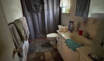 9831 SINGLETON Dr, Bethesda, MD 20817