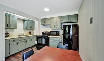 39 Evergreen Dr, Berlin, VT 05602