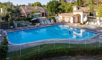 137 Nightingale Dr, Aliso Viejo, CA 92656
